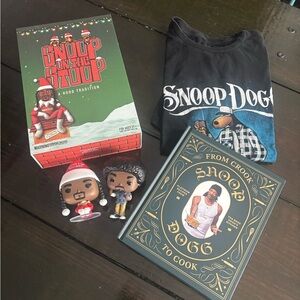 Snoop Dogg Collectible Set